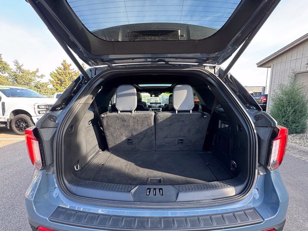 Used 2025 Ford Explorer ST AWD/4WD image 41