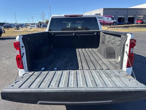 Used 2022 Chevrolet Silverado 1500 Custom image 28