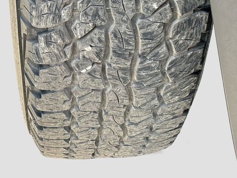 Used 2019 Jeep Cherokee Trailhawk image 41