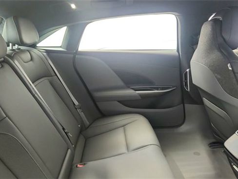 Used 2024 Lucid Air Touring image 25