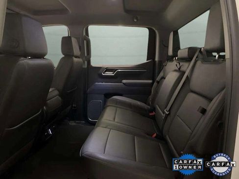 Used 2025 GMC Sierra 1500 SLT image 17