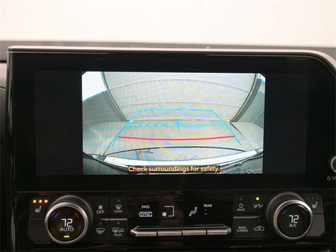 Used 2023 Toyota Highlander Bronze Edition image 19