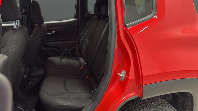 Used 2022 Jeep Renegade Latitude AWD/4WD image 22