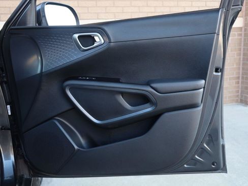 Used 2021 Kia Soul S FWD image 26