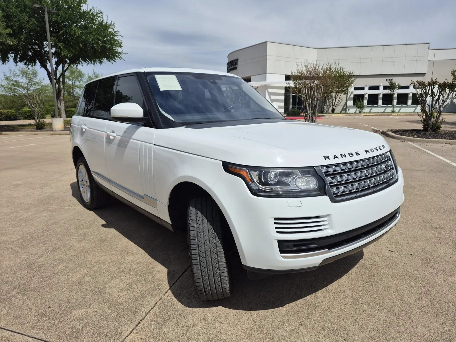 Used 2016 Land Rover Range Rover HSE AWD/4WD image 4