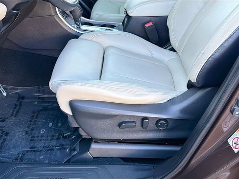 Used 2019 Subaru Ascent Limited w/ Popular Package #3 AWD/4WD image 18