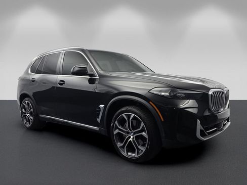 Used 2024 BMW X5 sDrive40i w/ Parking Assistance Package RWD image 1