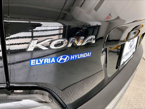 Used 2023 Hyundai Kona SEL AWD/4WD image 32