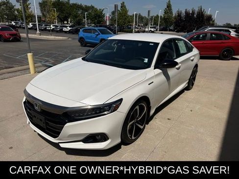 Used 2022 Honda Accord Sport image 3
