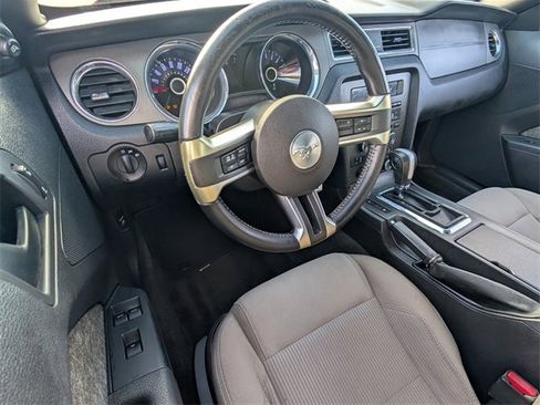 Used 2014 Ford Mustang V6 image 7
