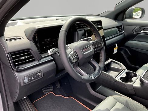 New 2026 GMC Terrain AT4 w/ Technology Package II AWD/4WD image 15