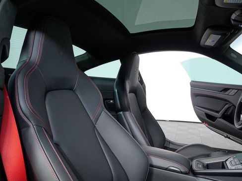 Certified 2025 Porsche 911 Carrera GTS image 20