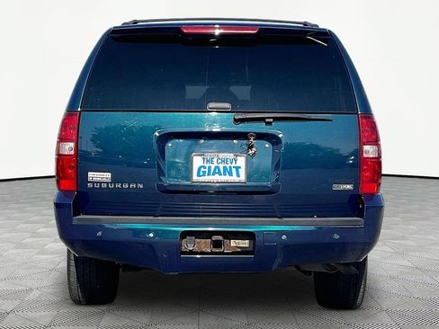 Used 2007 Chevrolet Suburban LT AWD/4WD image 5