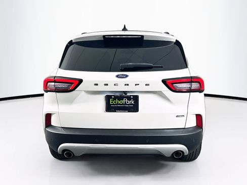 Used 2023 Ford Escape SE w/ PHEV Premium Package image 7