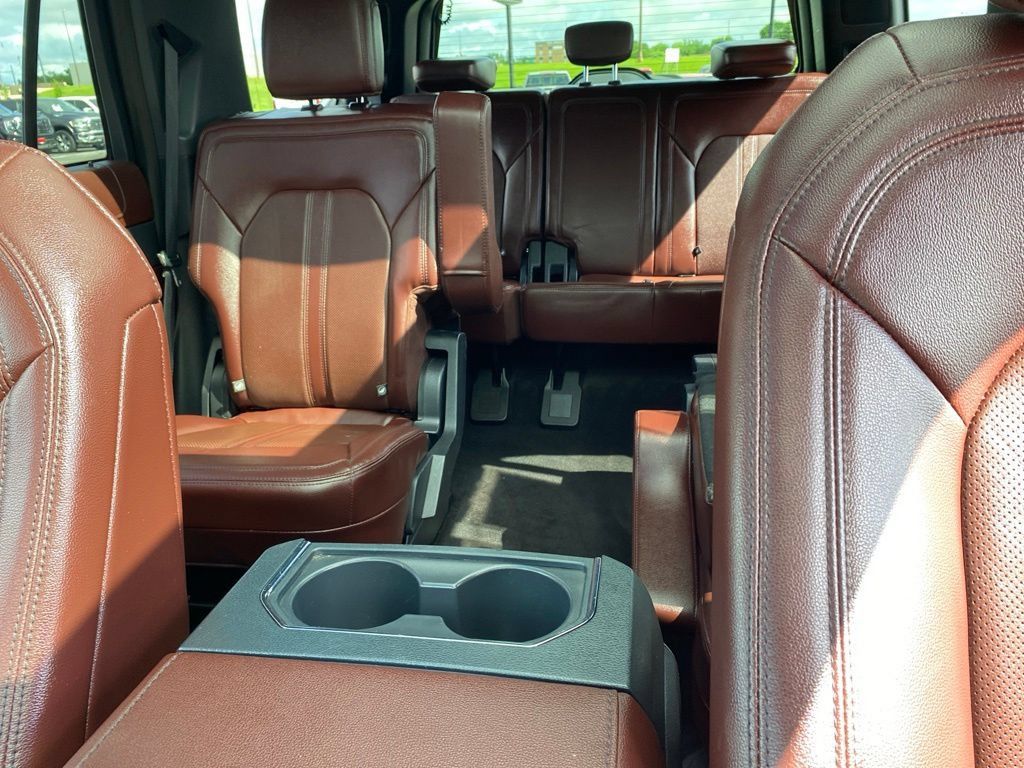 Used 2022 Ford Expedition Limited AWD/4WD image 23