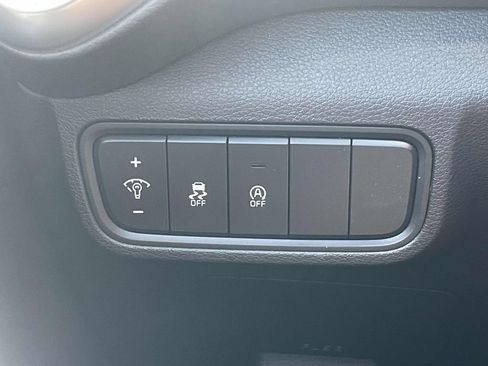 Used 2023 Kia Soul LX FWD image 24