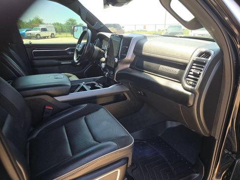 Used 2023 RAM 1500 Laramie AWD/4WD image 24
