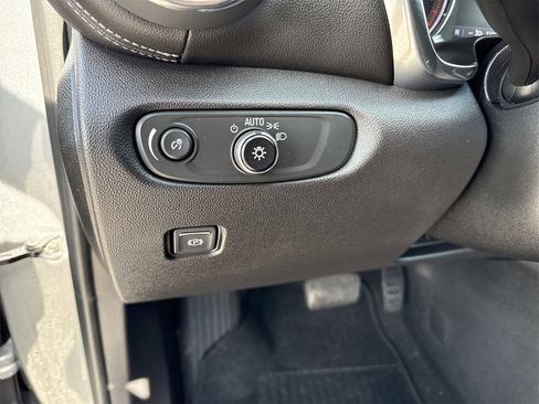 Used 2023 Chevrolet Blazer LT w/ Driver Confidence Package image 16