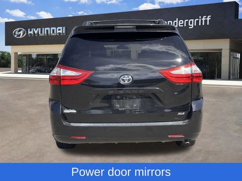 Used 2015 Toyota Sienna XLE image 13