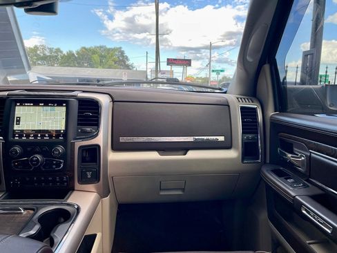 Used 2018 RAM 3500 Laramie Longhorn image 36