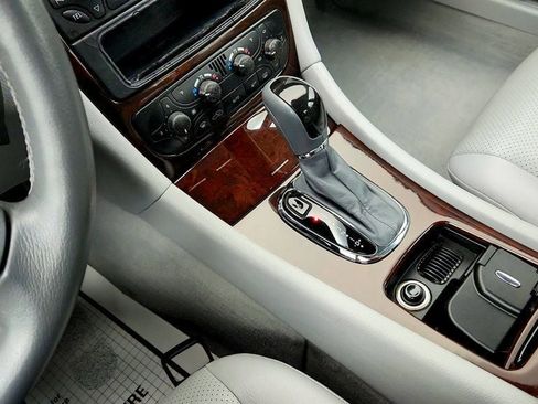 Used 2003 Mercedes-Benz C 240 Sedan image 16