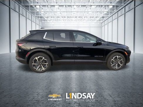 New 2026 Chevrolet Equinox EV LT AWD/4WD image 9