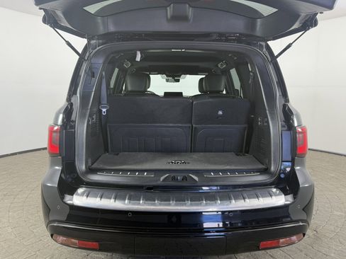 Used 2024 INFINITI QX80 Sensory AWD/4WD image 7