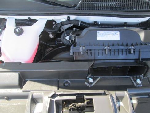 Used 2025 Chevrolet Express 3500 LT w/ LT Preferred Equipment Group RWD image 22