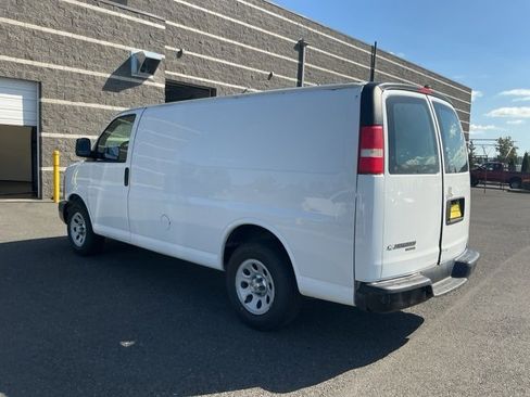 Used 2012 Chevrolet Express 1500 image 6