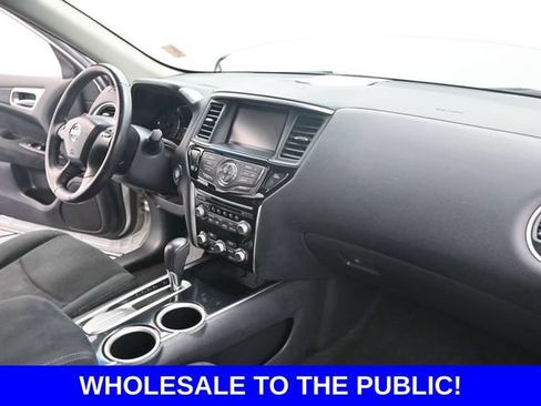 Used 2014 Nissan Pathfinder SV FWD image 30