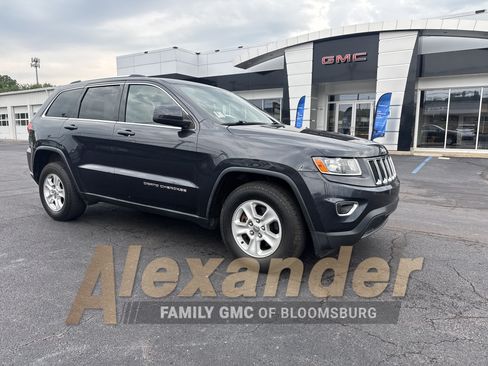 Used 2014 Jeep Grand Cherokee Laredo w/ Quick Order Package 23E AWD/4WD image 1