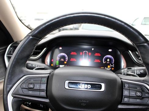 Used 2021 Jeep Grand Cherokee L Limited image 16