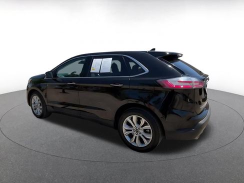 Used 2023 Ford Edge Titanium w/ Equipment Group 301A AWD/4WD image 9