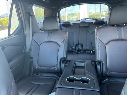 New 2025 Honda Pilot Black Edition image 27