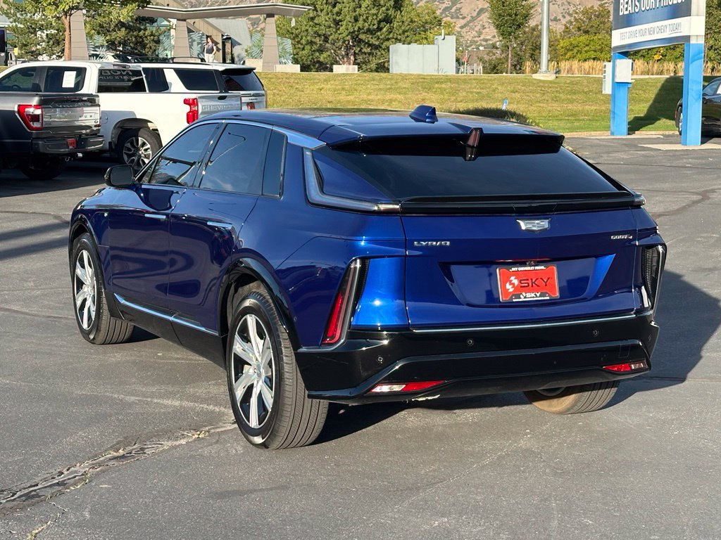 Certified 2024 Cadillac Lyriq Tech w/ Driver Assist Package AWD/4WD image 17
