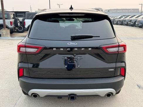Used 2026 Ford Escape SE w/ Class II Trailer Tow Package FWD image 5