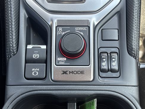 Used 2024 Subaru Forester Premium AWD/4WD image 16
