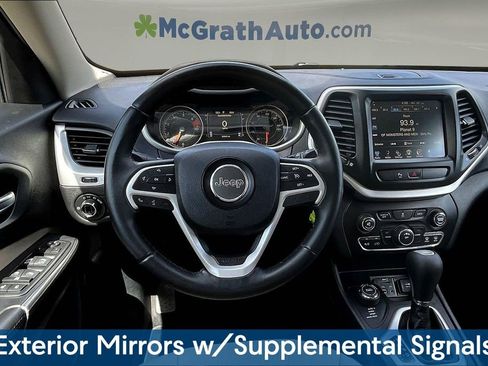Used 2017 Jeep Cherokee Latitude w/ Safety/Convenience Group AWD/4WD image 9