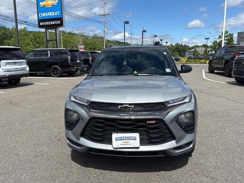 Used 2023 Chevrolet TrailBlazer RS w/ Convenience Package AWD/4WD image 3