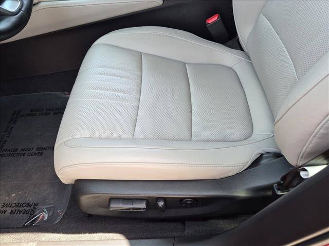 Used 2022 Honda Accord EX-L image 16