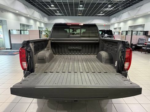 Certified 2024 GMC Sierra 1500 SLE w/ Preferred Package image 9