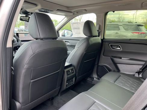 New 2026 Nissan Rogue Platinum w/ Platinum Premium Package AWD/4WD image 31