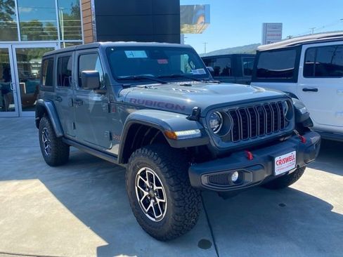 New 2025 Jeep Wrangler Unlimited Rubicon w/ Technology Group image 2