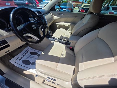 Used 2011 Suzuki Kizashi Sport SLS FWD image 10