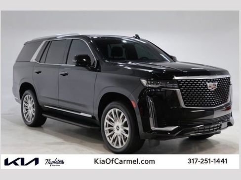 Used 2023 Cadillac Escalade Premium Luxury AWD/4WD image 1