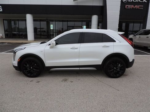 Used 2021 Cadillac XT4 Premium Luxury w/ LPO, Onyx Sport Package image 8