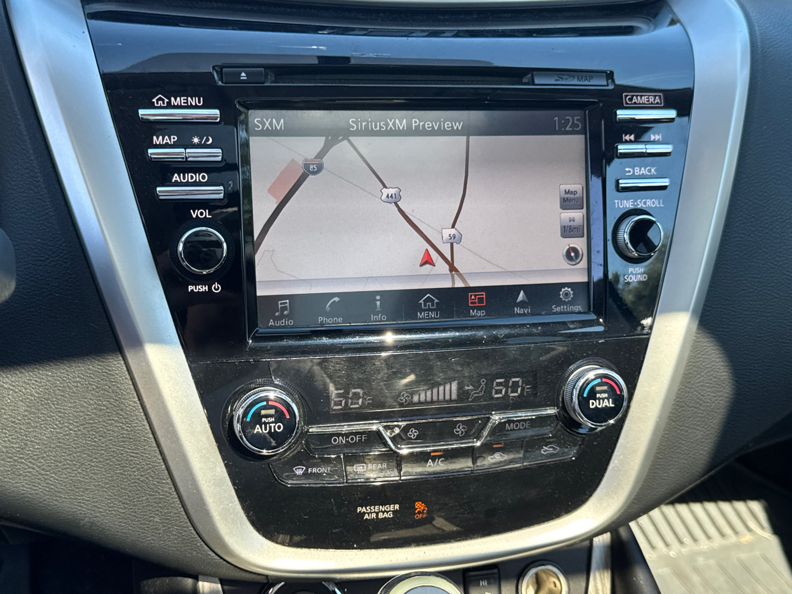 Used 2015 Nissan Murano SL w/ SL Technology Package FWD image 25