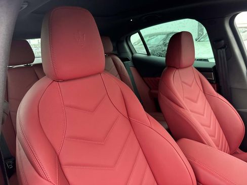 New 2026 Maserati Grecale Modena image 23