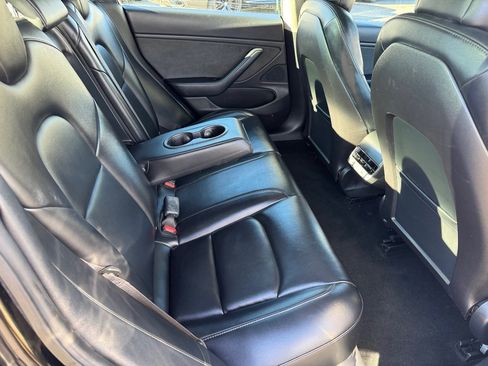 Used 2019 Tesla Model 3 image 19