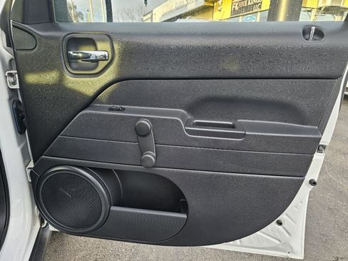 Used 2017 Jeep Patriot Sport image 42